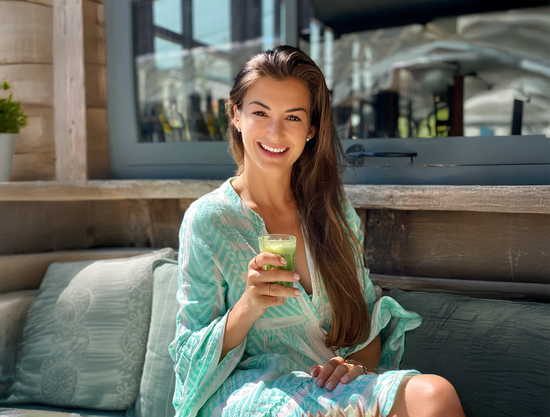 NOOT Founder Dia Schwarz with green smoothie
